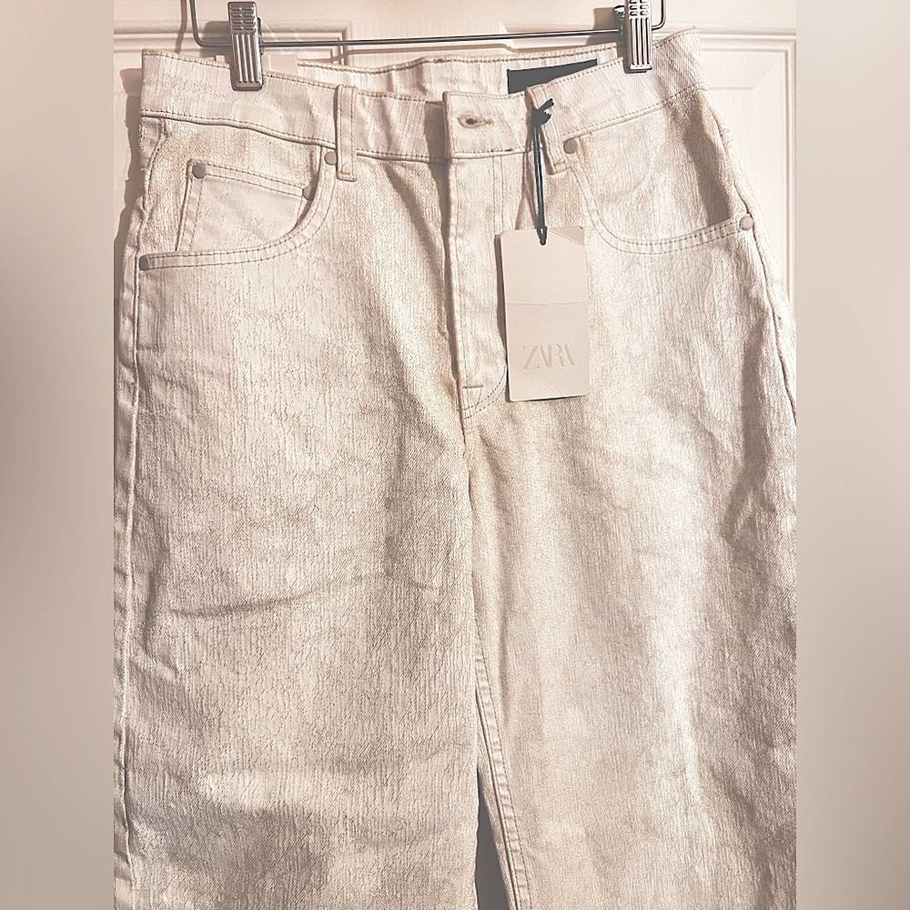 ZARA TAPERED MID-WAIST RELAXED FIT JEANS. Waxed Crackled Jeans 2 NWT